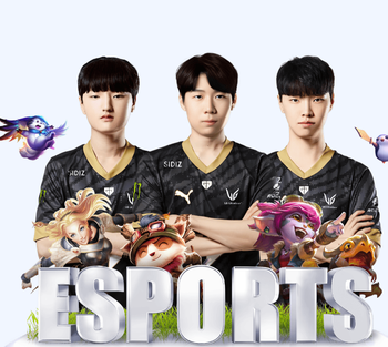 太狠了！杰克逊蹬踏对手脚踝90度变形，裁判回看VAR出示直红！